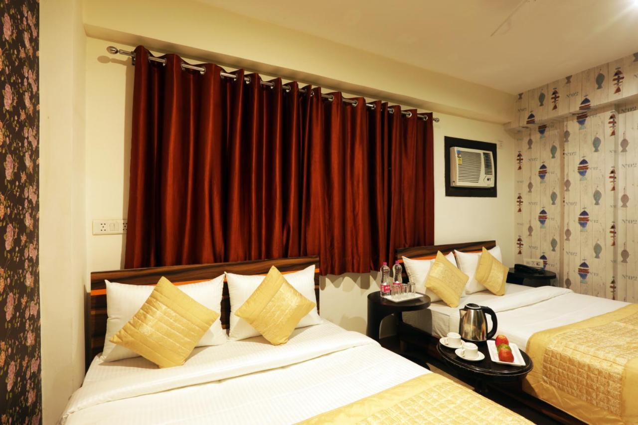 Hotel Emerald Park At Airport Нью-Дели Экстерьер фото