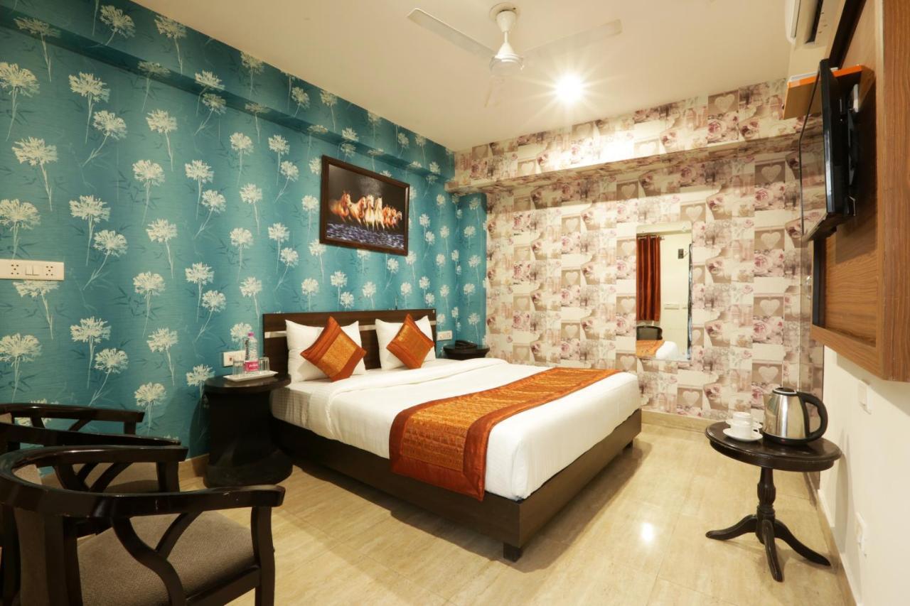 Hotel Emerald Park At Airport Нью-Дели Экстерьер фото