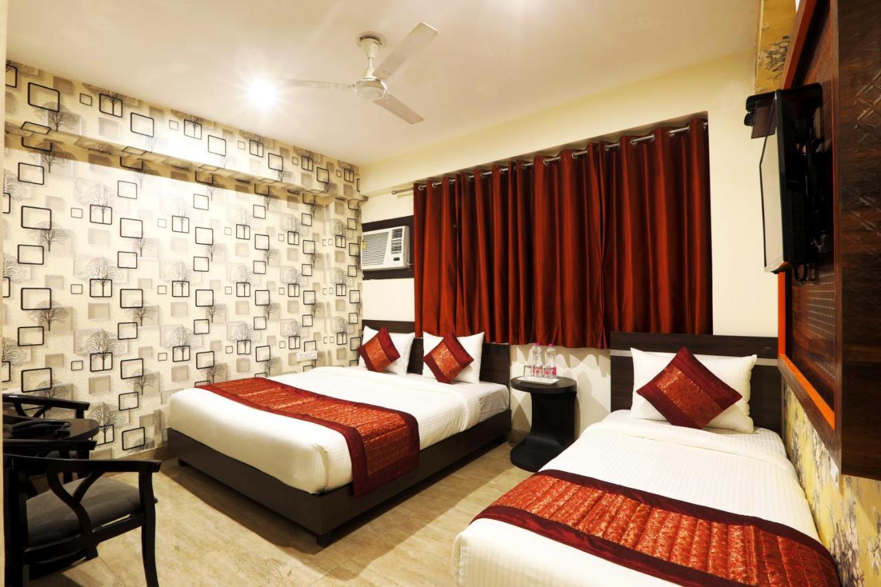 Hotel Emerald Park At Airport Нью-Дели Экстерьер фото