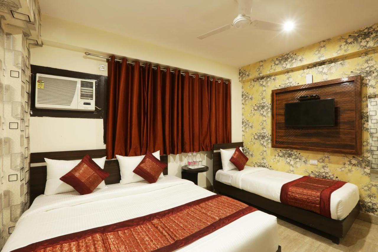 Hotel Emerald Park At Airport Нью-Дели Экстерьер фото